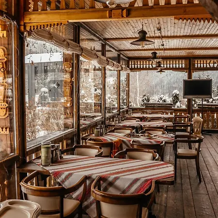 Курортный комплекс Korunka *